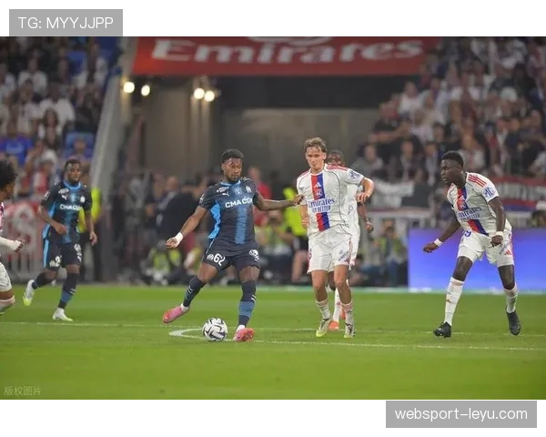 马赛战术革新奏效，连胜势头提振全队士气