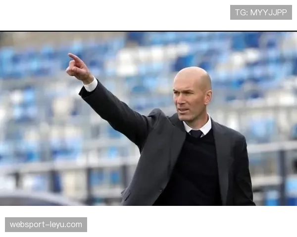 德尚执教成功秘诀:团队凝聚力与战术灵活性双轮驱动 德尚执教成功秘诀:团队凝聚力与战术灵活性双轮驱动