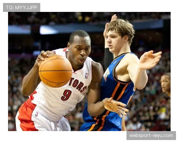 沃西通过内线强攻提升得分效率，显著拉开与同期中锋差距