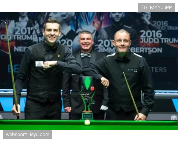 杨千霖赛场上狂飙，赛后却被邻居曝凌晨煮泡面…这反差谁顶得住？